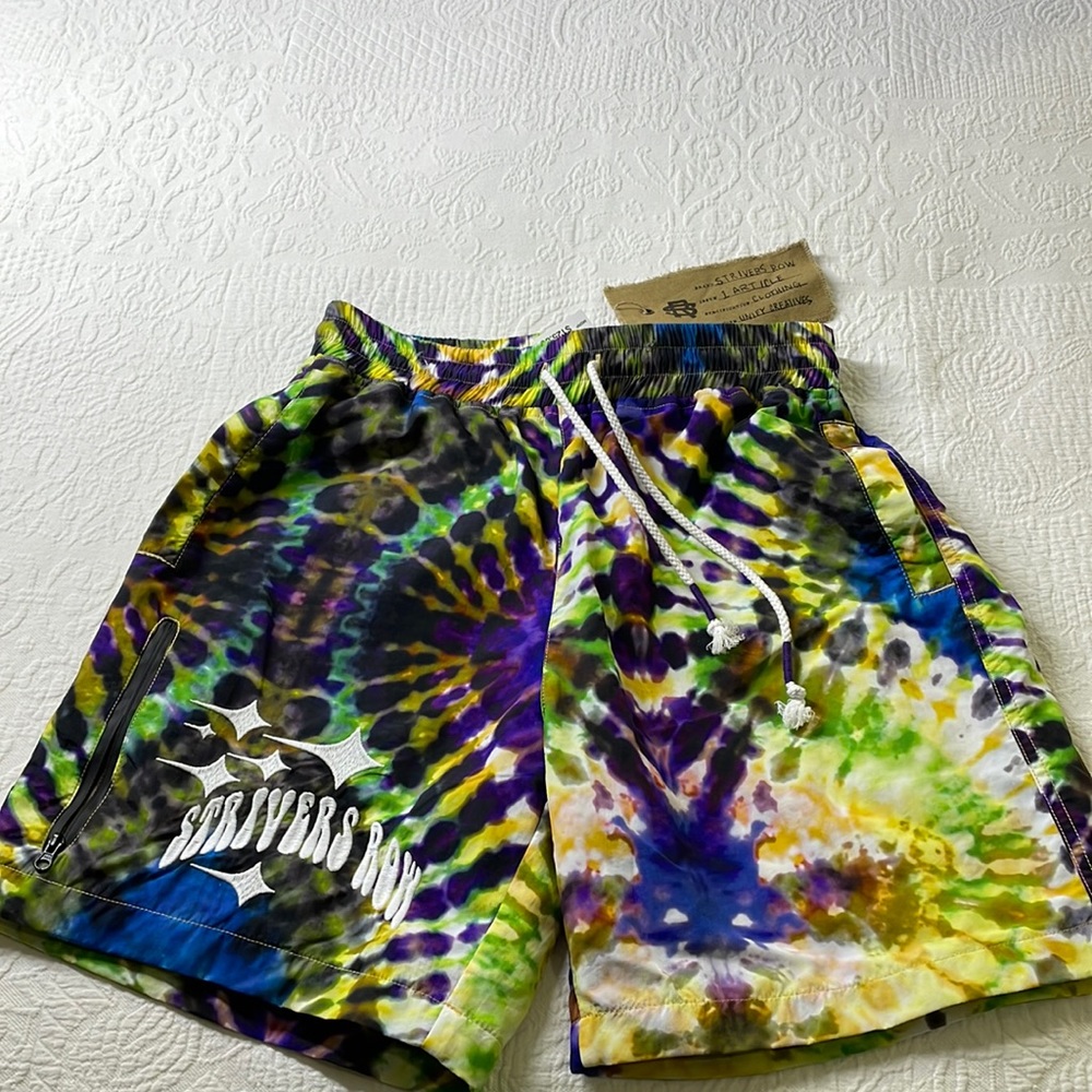 ⭐️NWT (125) Strivers Row Purple Magic Mens swim suit SZ SM